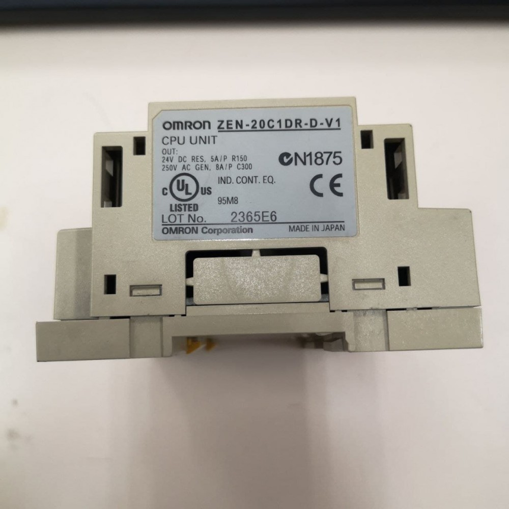 Relé programable OMRON