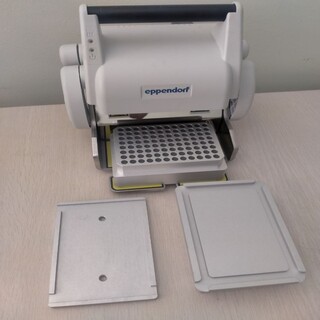 Sellador de micro placas de pocillos EPPENDORF 5391